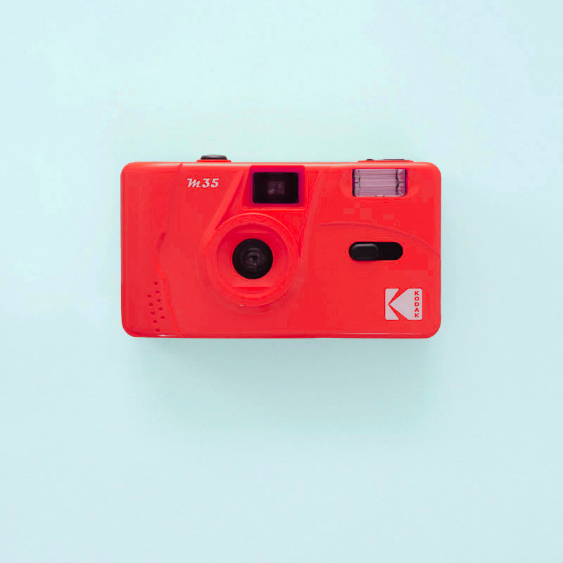 Kodak M35 Red – AnalogTheRoom