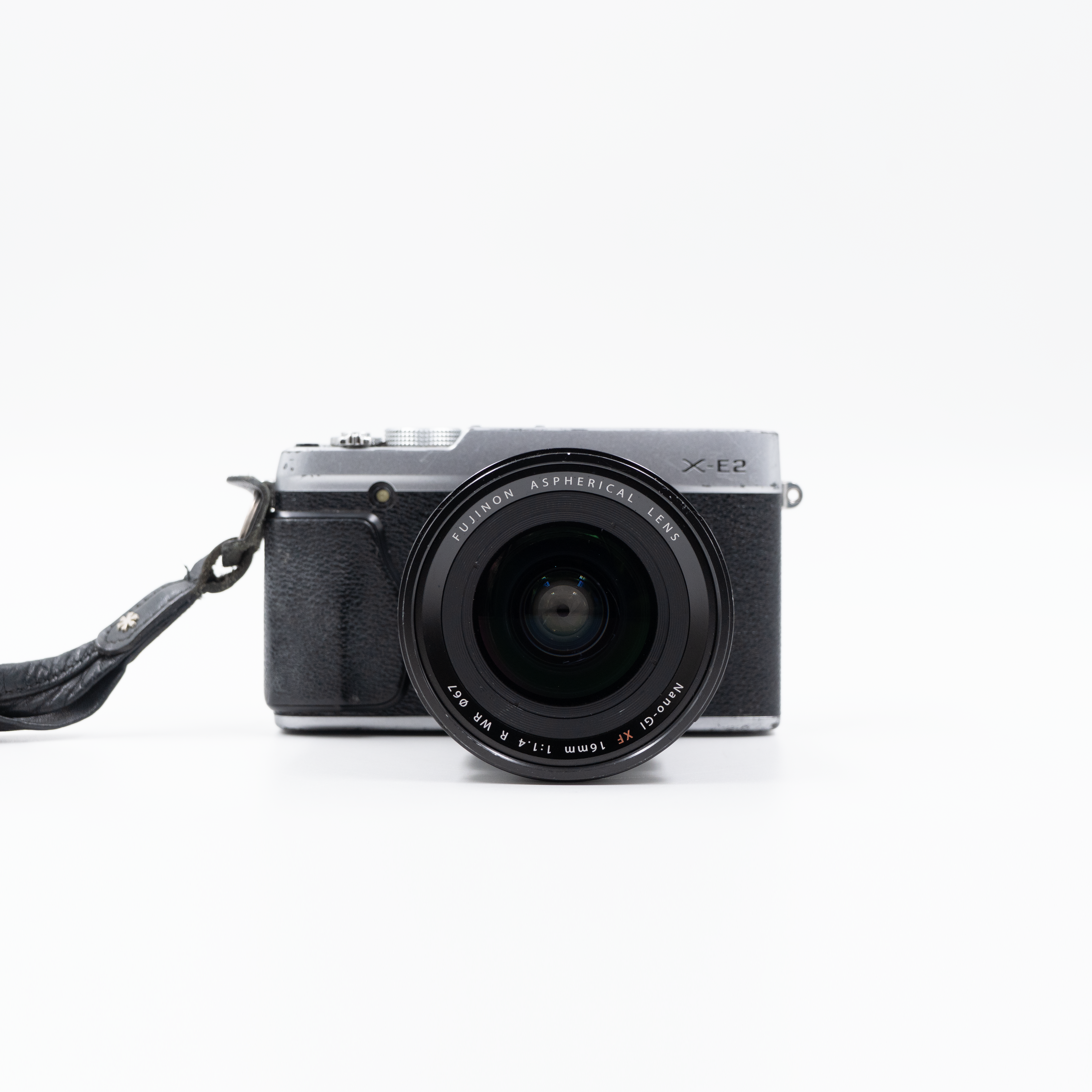 Fujifilm X-E2 XF + 16mm 1.4
