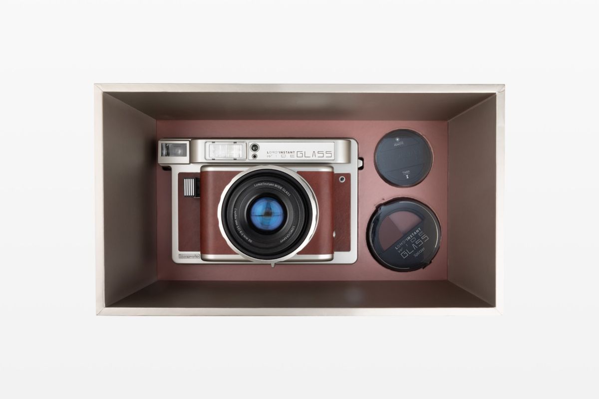Lomo’Instant Wide Glass